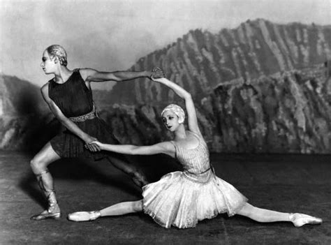 El Baile de las Estrellas: Una Noche Inolvidable en la Historia del Ballet Contemporáneo Francés