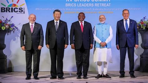 La Cumbre del BRICS: Un Encuentro de Gigantes en la Arena Geopolítica